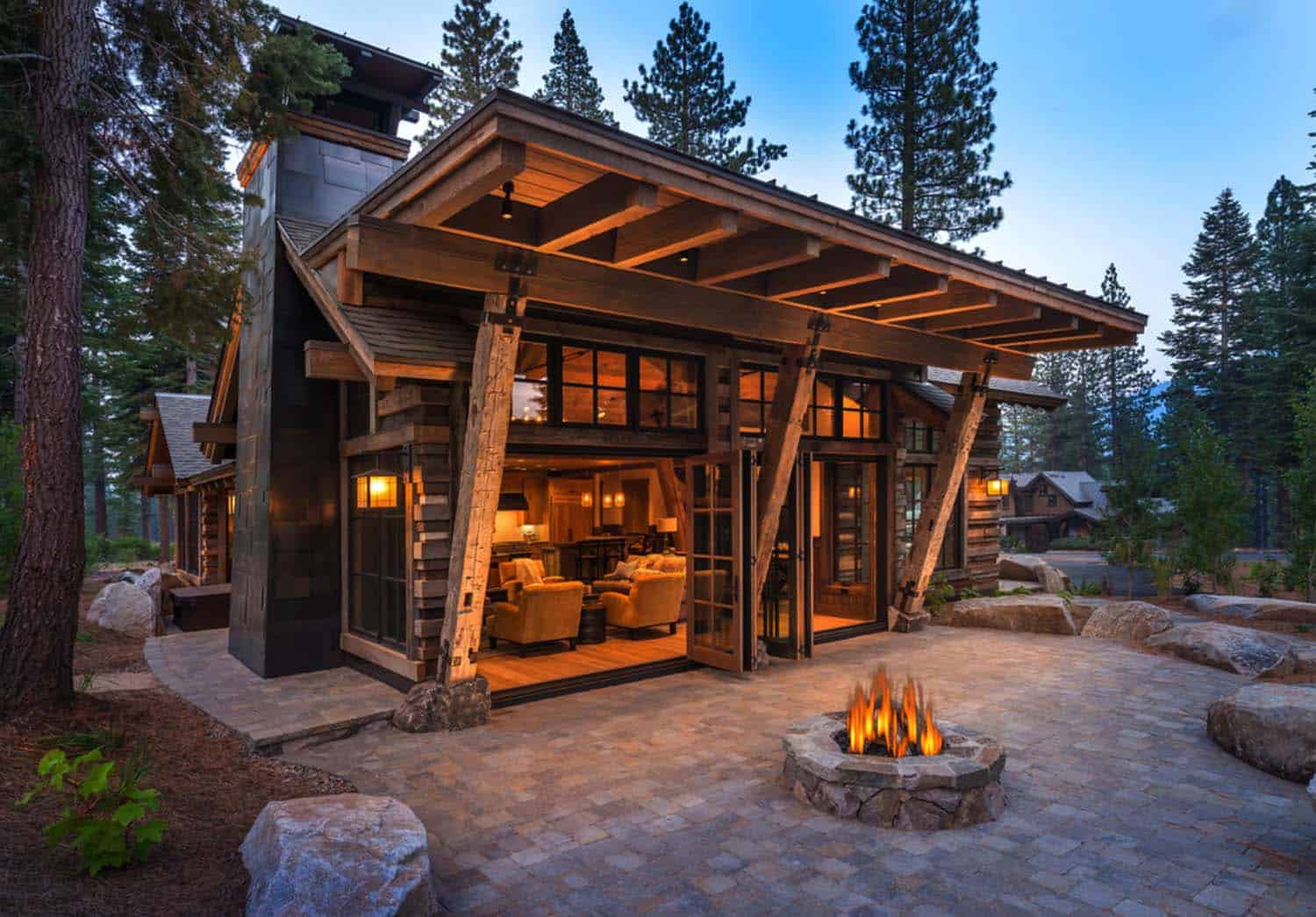 Cozy mountain style cabin getaway in Martis Camp, California