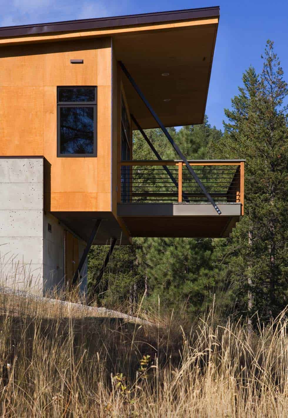 A budget-friendly cabin surrounded by forest in Methow Valley