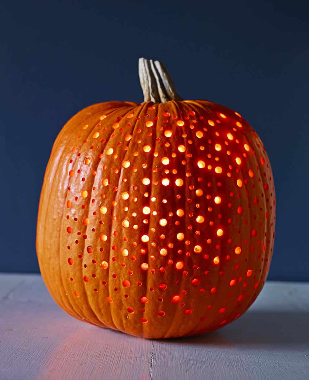 33-amazingly-creative-halloween-pumpkin-carving-ideas
