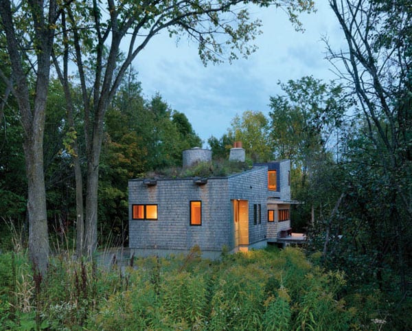 featured posts image for Wooded home tucked into a nature preserve