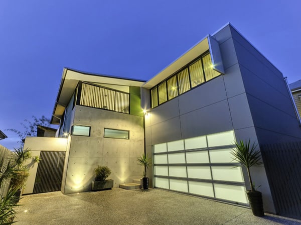 featured posts image for Modern home perched high on Teneriffe Hill