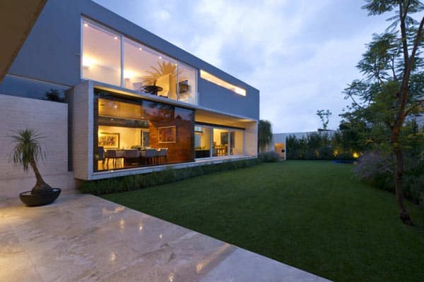 featured posts image for Fabulous AE House connected with nature