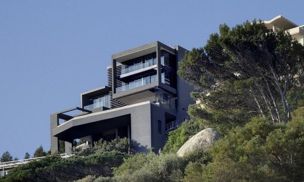 featured posts image for Spectacular multi-level ocean view residence
