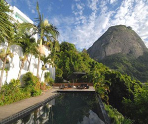featured posts image for Seductive Brazilian villa with sensational views