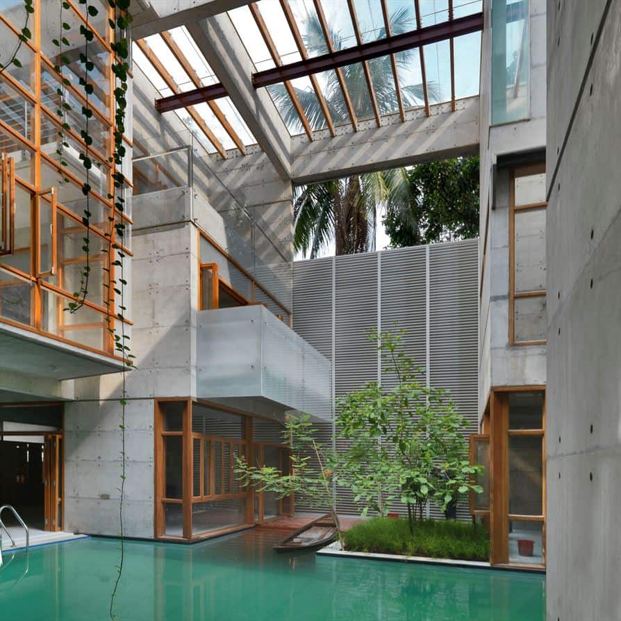 featured posts image for Concrete dwelling with amazing swimming pool