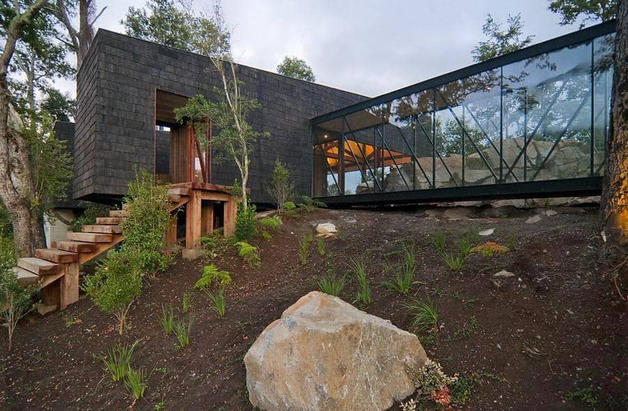 featured posts image for Contemporary forested home with spectacular views