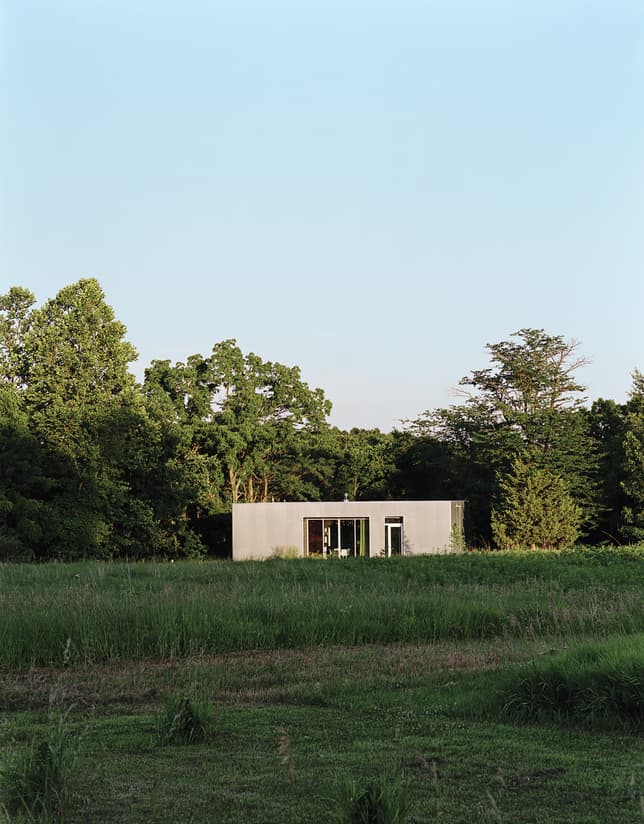 featured posts image for Sleek aluminum-clad house surrounded by forest