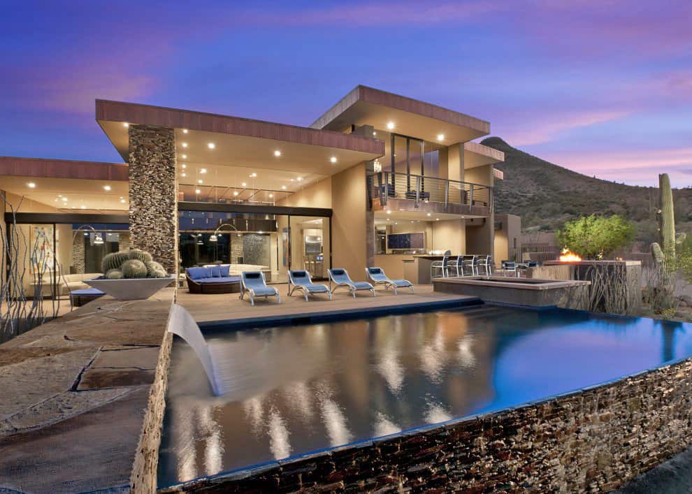 Striking contemporary home  in the Arizona  desert