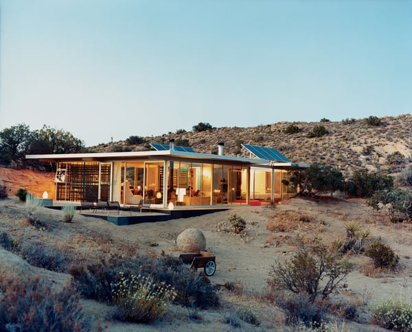 featured posts image for Off-grid itHouse takes shelter in the California desert
