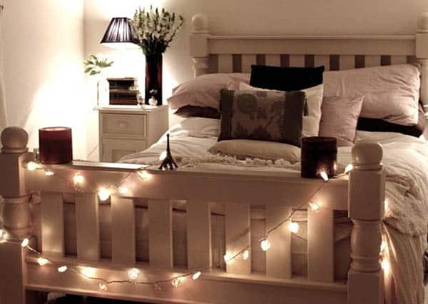 Christmas Lights in Bedroom-06-1 Kindesign