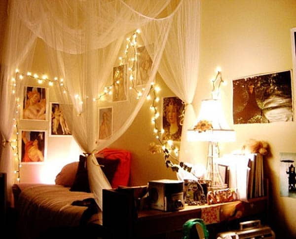 Christmas Lights in Bedroom-44-1 Kindesign