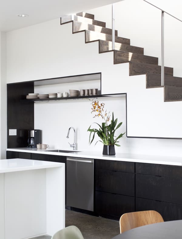 Kitchens Under the Stairs-11-1 Kindesign