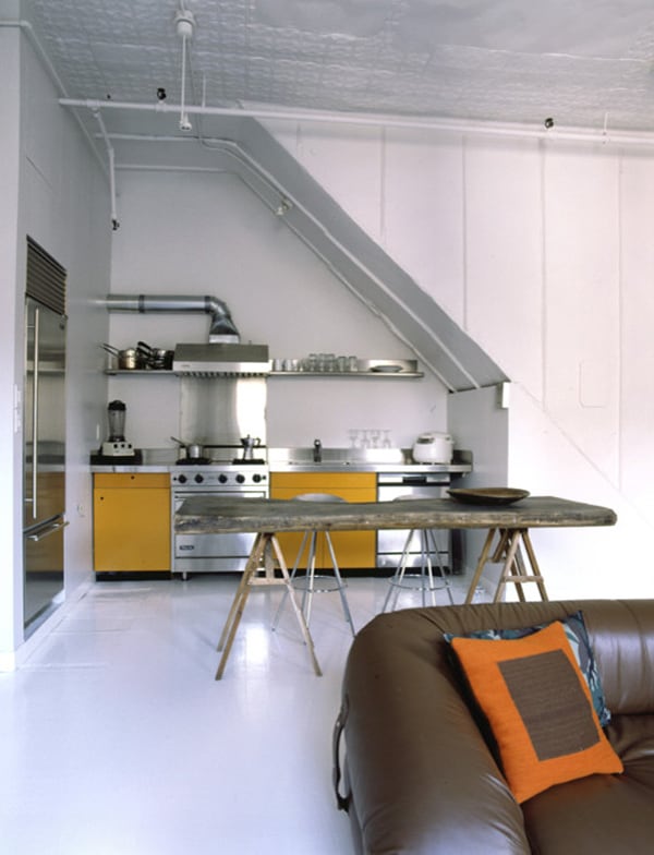 Kitchens Under the Stairs-13-1 Kindesign