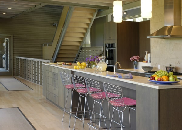 Kitchens Under the Stairs-25-1 Kindesign