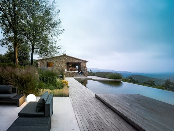featured posts image for Catalan farmhouse restored in Spain: Villa CP
