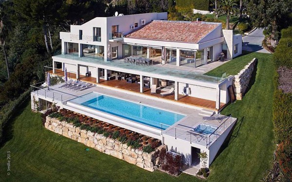 featured posts image for Villa Chamade with panoramic sea views in Cannes