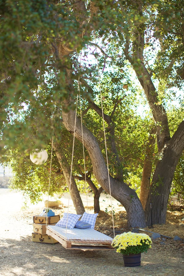 Outdoor Summer Lounging Spaces-04-1 Kindesign