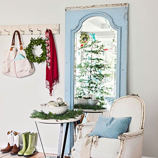 Christmas Decorating Ideas for Small Spaces-23-1 Kindesign