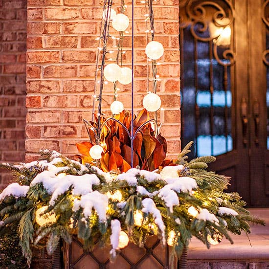 Outdoor Christmas Decorations-47-1 Kindesign