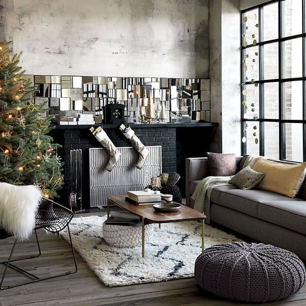Modern Christmas Decorated Living Rooms-02-1 Kindesign