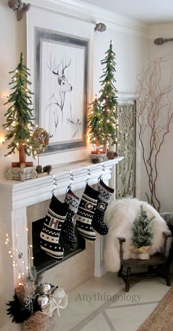 Modern Christmas Decorated Living Rooms-06-1 Kindesign