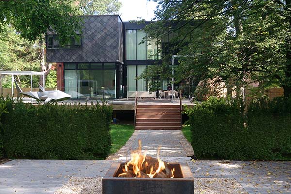 featured posts image for Modern pad seamlessly integrates into its Canadian landscape