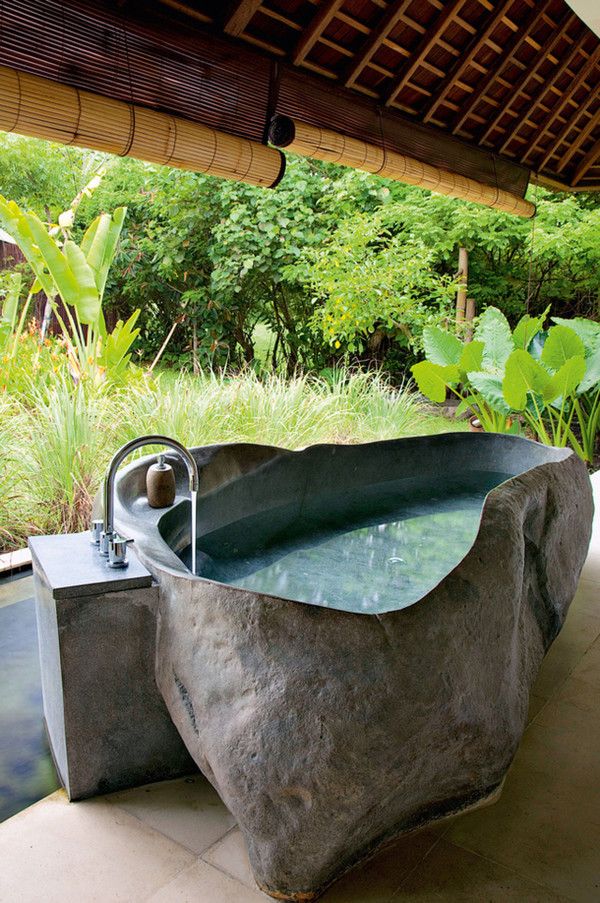 Awesome Outdoor Bathrooms-27-1 Kindesign