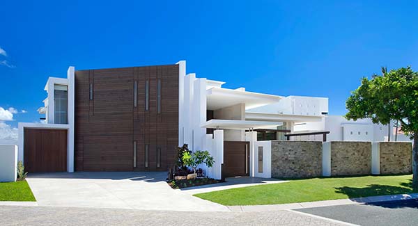 featured posts image for Exceptionally designed waterfront home on Mooloolah Island