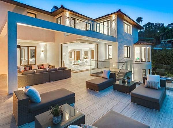 featured posts image for Fascinating modernist mega estate in Beverly Hills, California