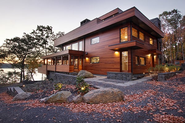 featured posts image for Modern yet warm weekend retreat overlooking the Hudson River
