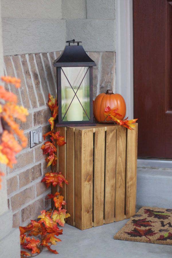 Fall-Inspired-Front-Porch-Decorating-002-1 Kindesign