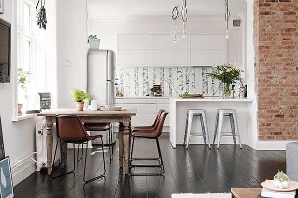 Stylish-Renovated-Apartment-Sweden-06-1 Kindesign