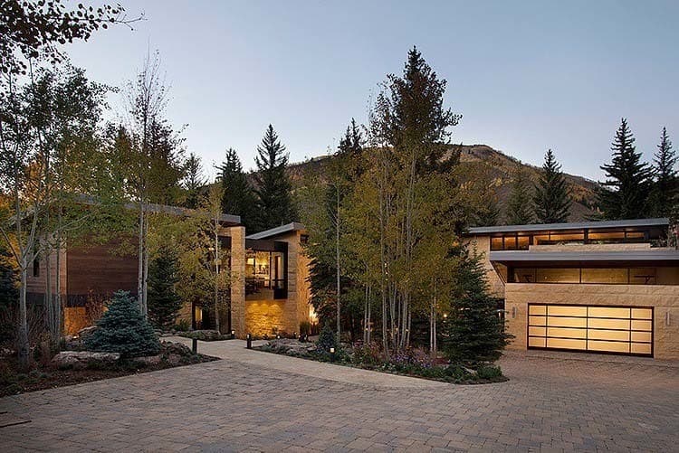 Contemporary Mountain Home-VAG Architects-01-1 Kindesign
