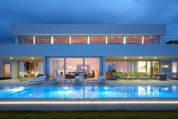 featured posts image for Contemporary home has mesmerizing Mediterranean coastal views