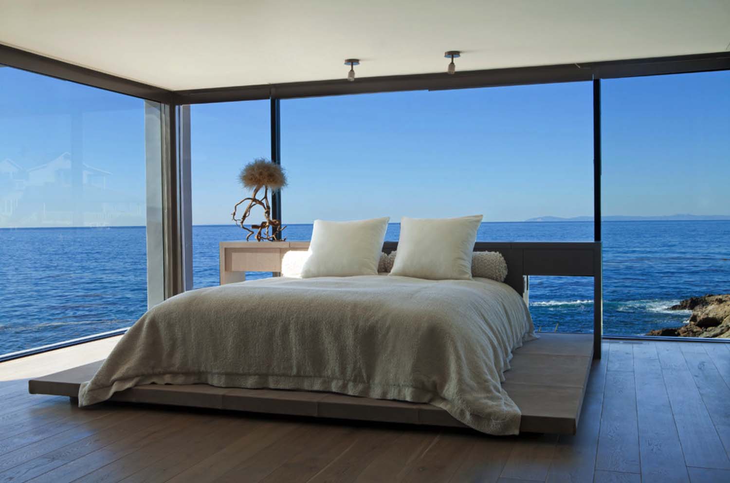 Bedroom With Ocean Views-23-1 Kindesign