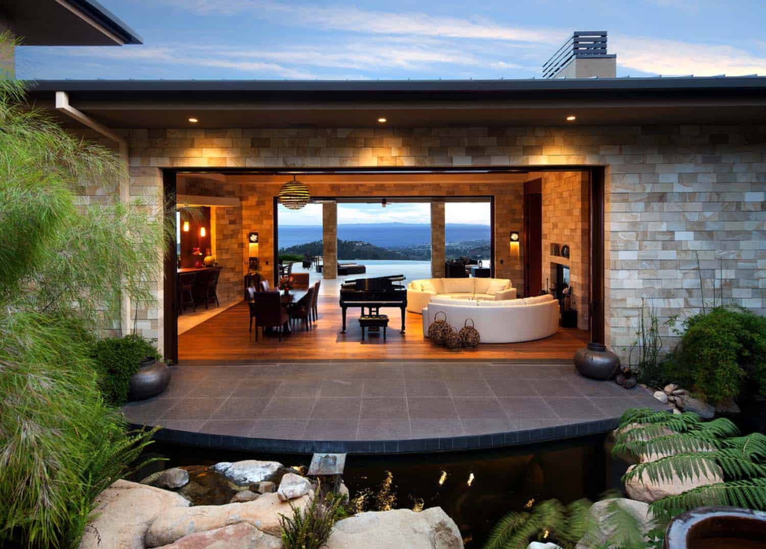 Modern Home Design-Edwards-Pitman Architects-03-1 Kindesign