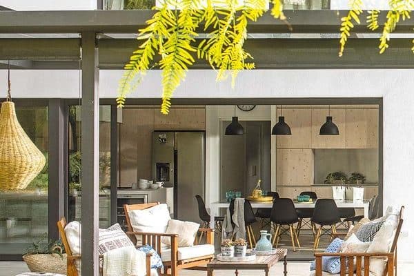 featured posts image for Luminous renovation in Spain enhances indoor-outdoor connection