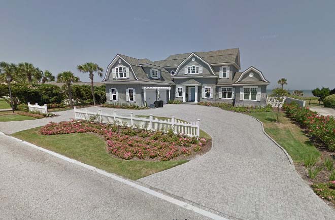 Gambrel Beach House-Heritage Homes of Jacksonville-37-1 Kindesign