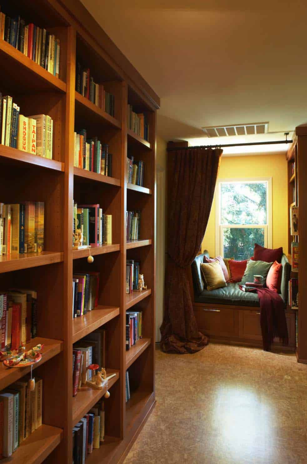 Home Library with Window Seat-03-1 Kindesign
