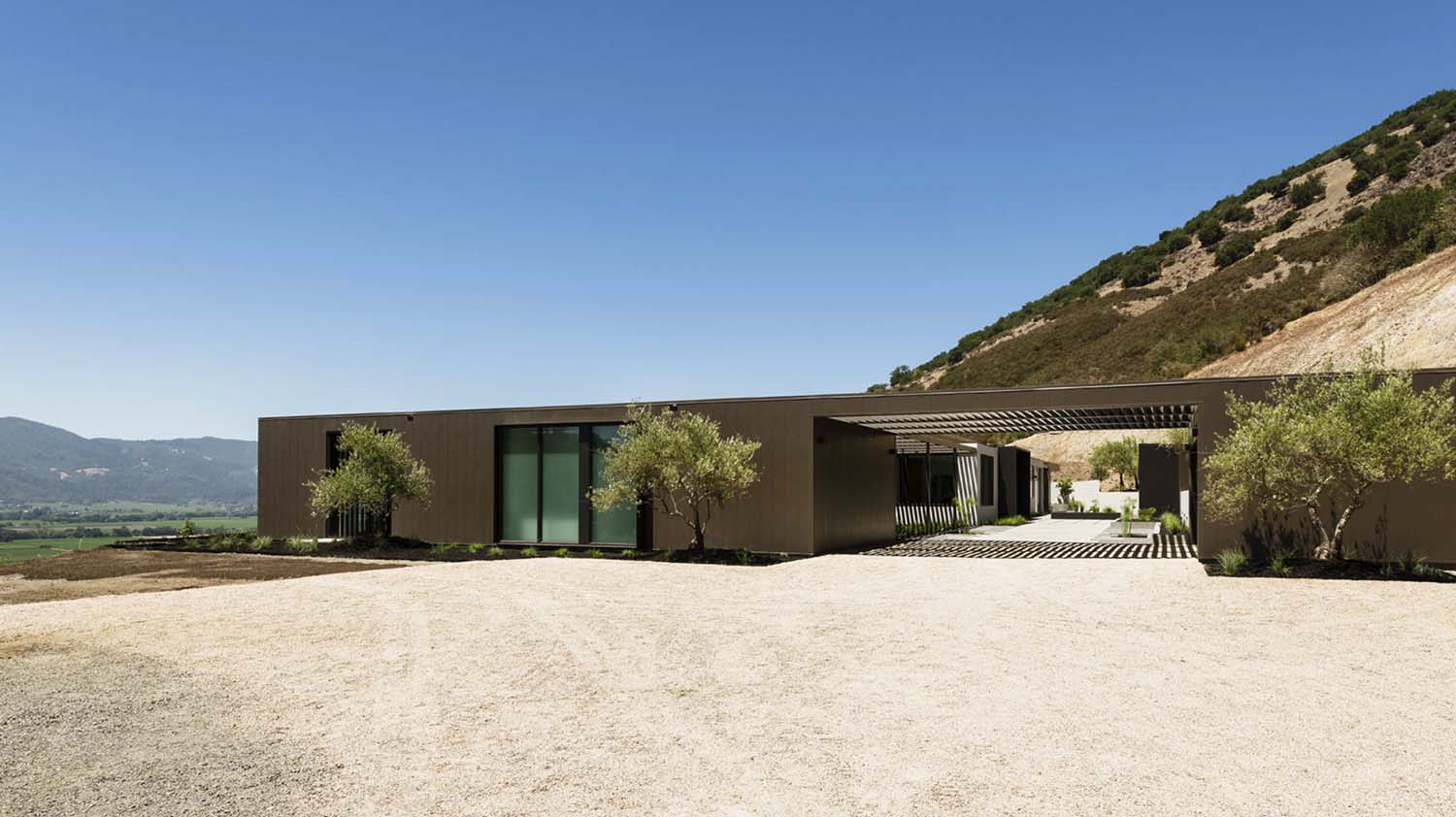 Modern Hillside Home-John Maniscalco Architecture-02-1 Kindesign