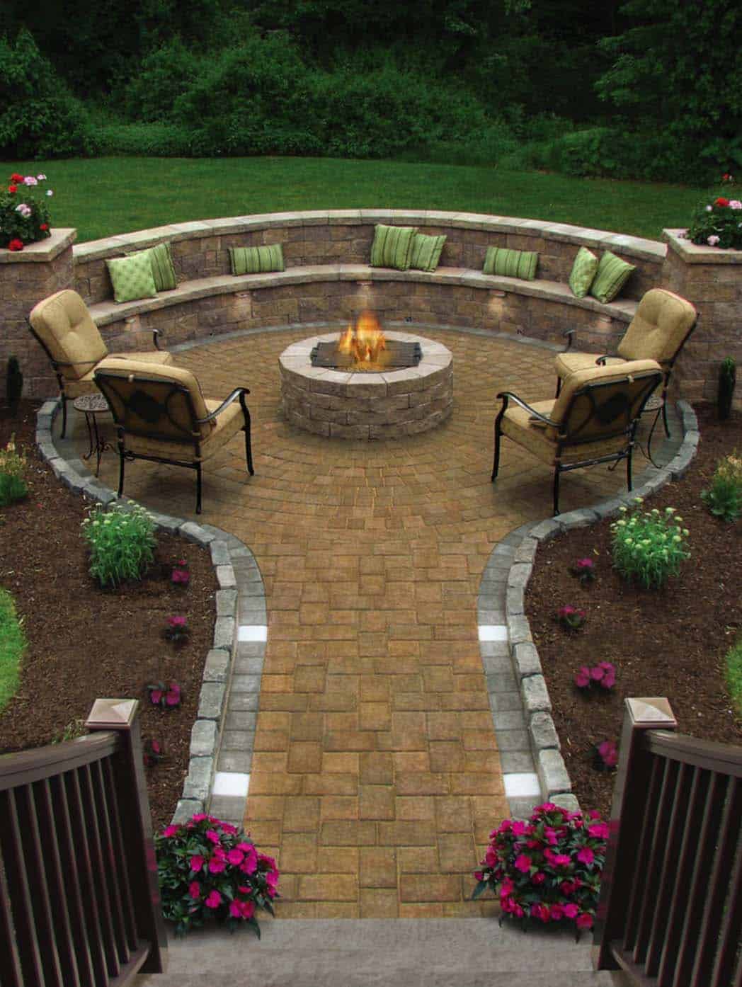 44 Traditional Outdoor Patio Designs To Capture Your Imagination