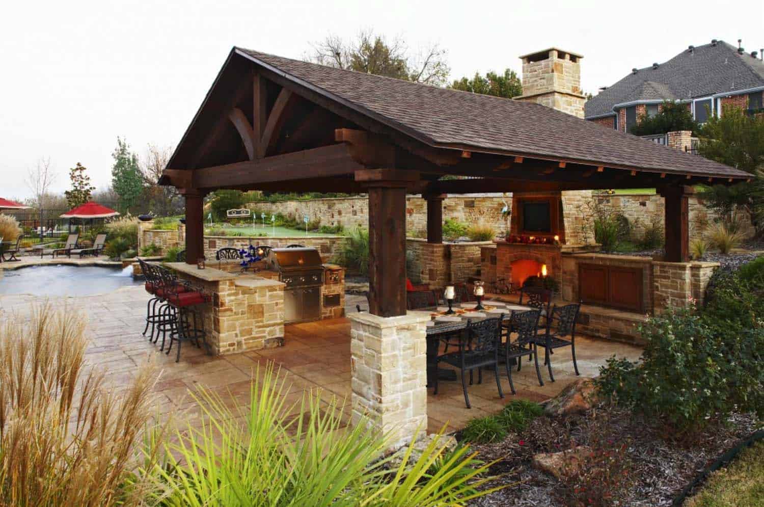 44 Traditional outdoor patio designs to capture your ...