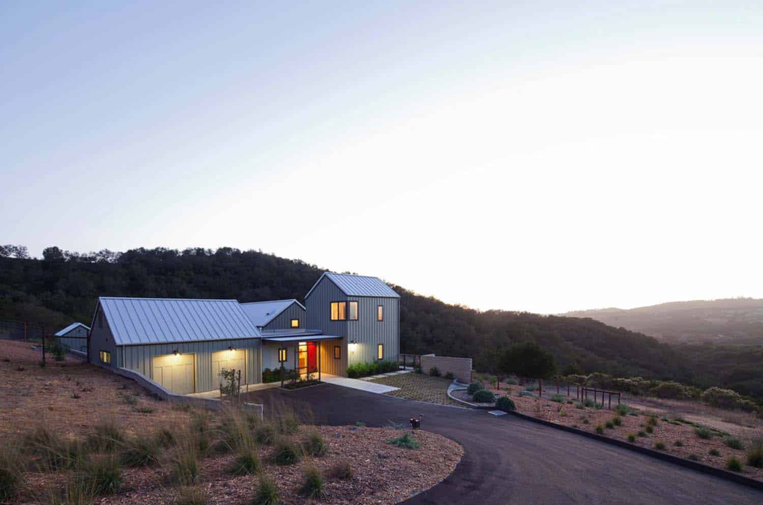 Modern Farmhouse-Gast Architects-29-1 Kindesign