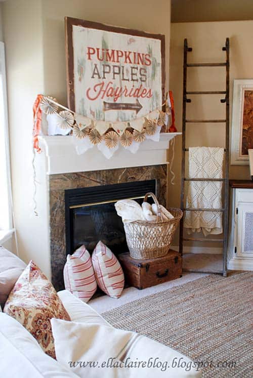 fall-decorating-ideas-fireplace-mantel-36-1-kindesign