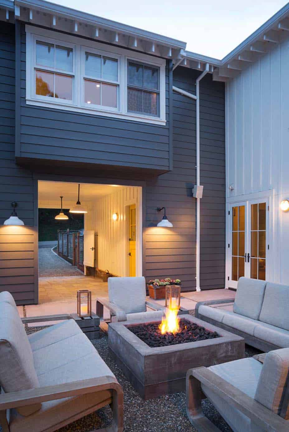farmhouse-style-home-remodel-richardson-architects-01-1-kindesign
