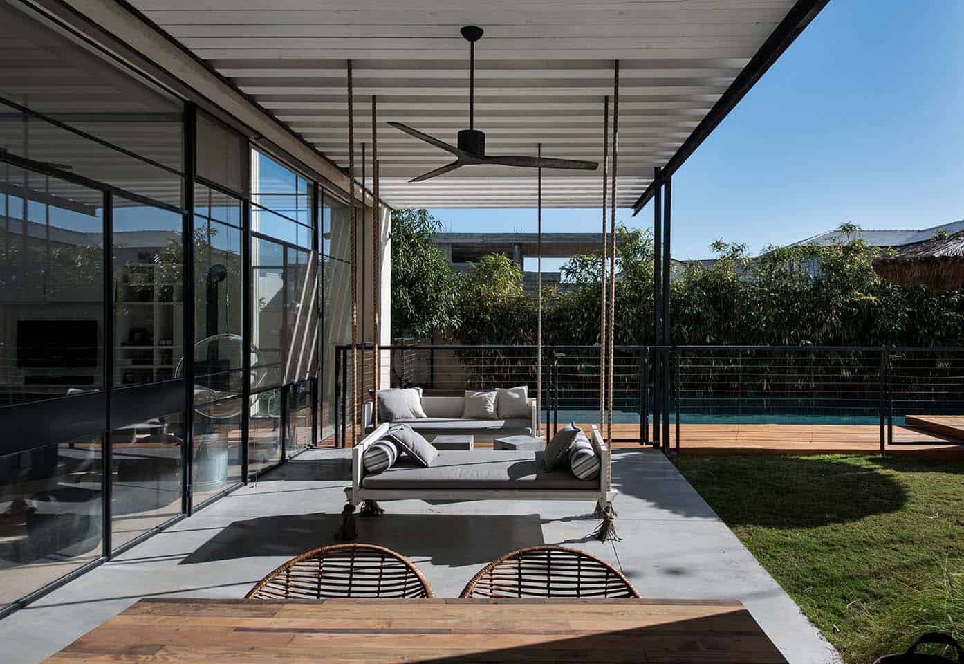 Modern Home Design-Neuman Hayner Architects-06-1 Kindesign