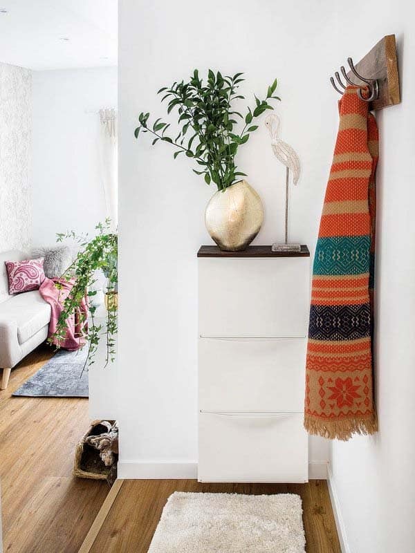 Small Modern Apartment Interior-01-1 Kindesign