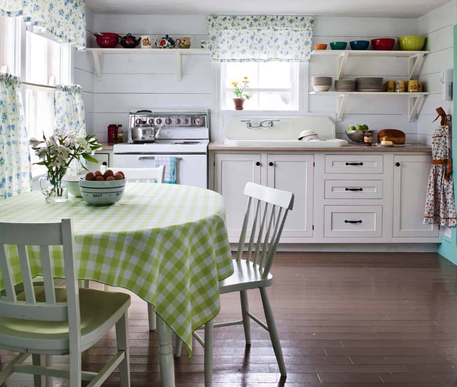 Amazing Country Chic Kitchens-23-1 Kindesign