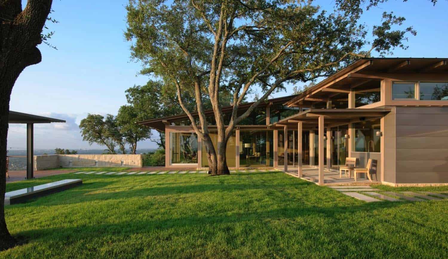 Modern Hillside House-Lake Flato Architects-15-1 Kindesign