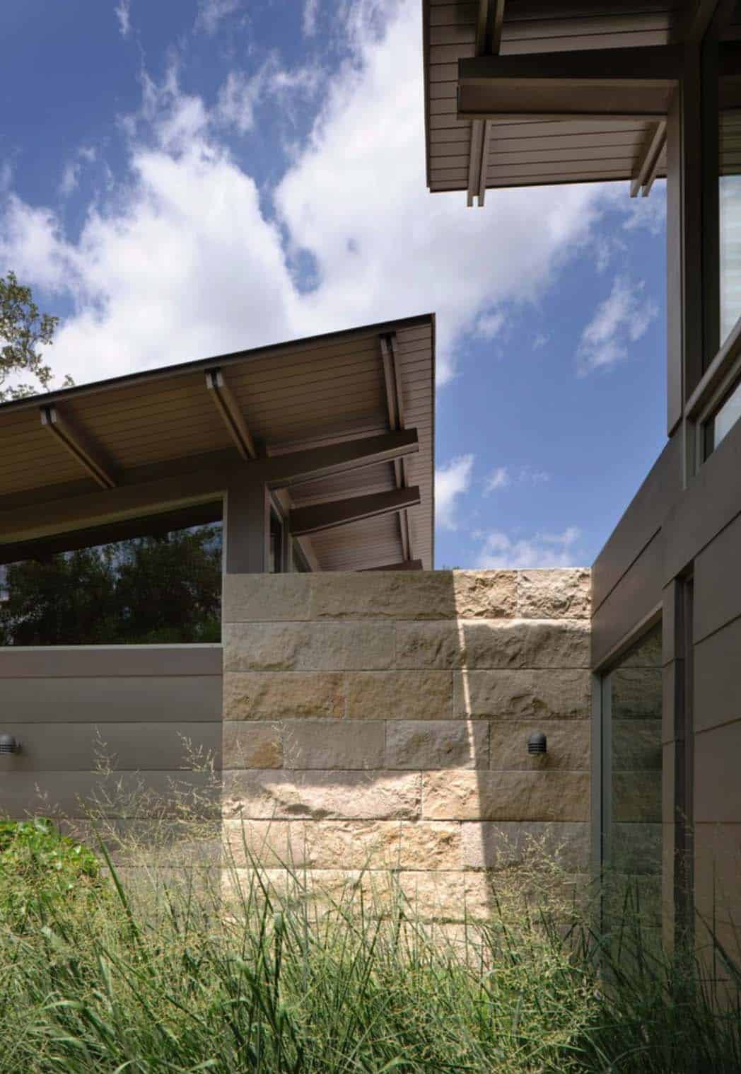 Modern Hillside House-Lake Flato Architects-16-1 Kindesign